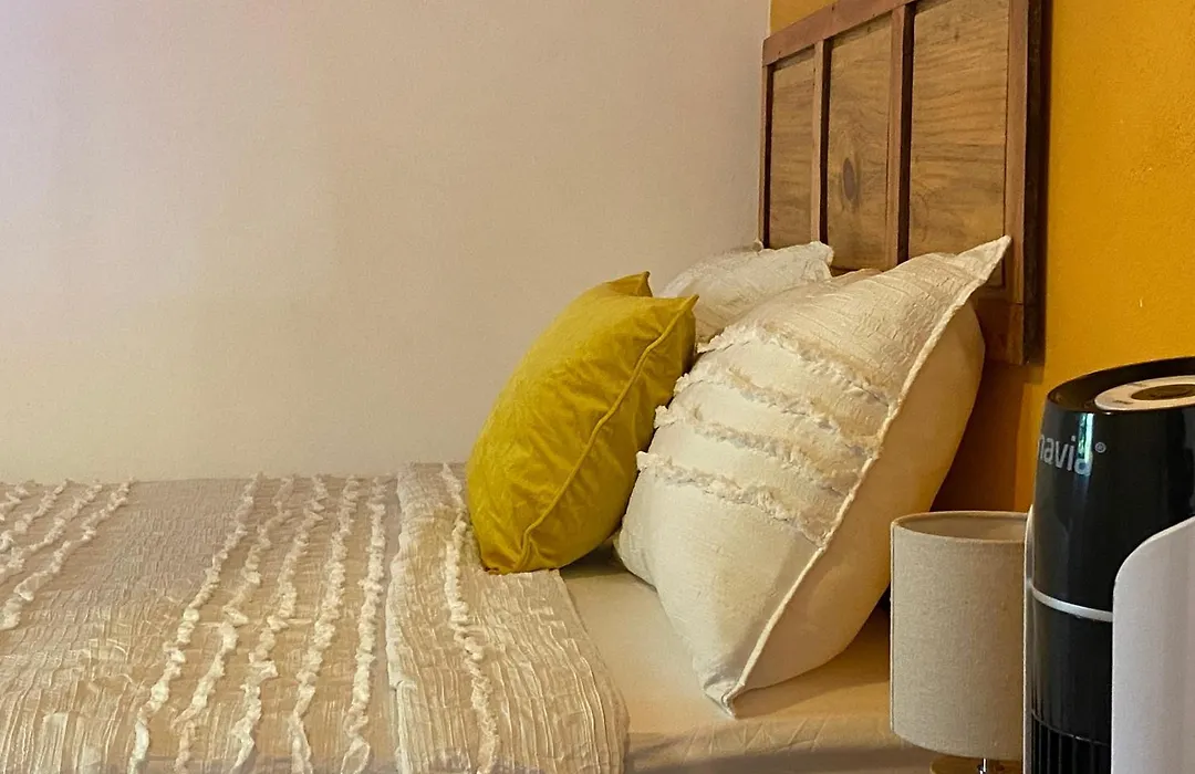 El Chirris B&B-1