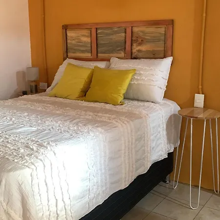 El Chirris B&B-3